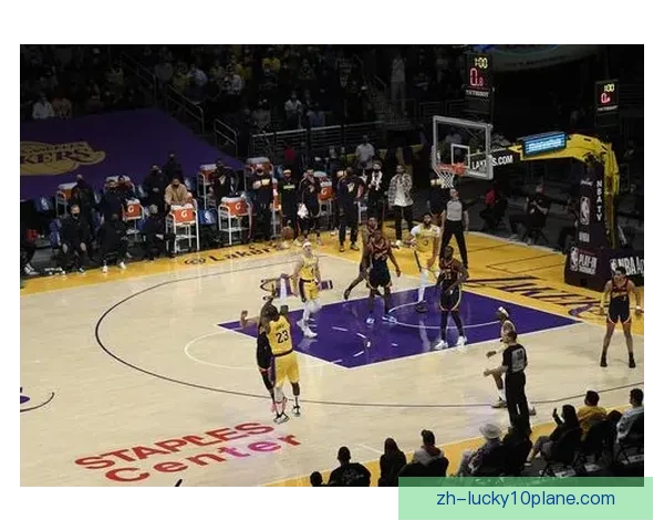 佛克斯通主场逆转战胜拉姆斯盖特 力挽狂澜收获宝贵三分